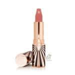 رژ لب شارلوت تیلبری مدل Hot lips رنگ IN LOVE WITH OLIVIA