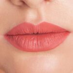 رژلب مایع مات دبالم رنگ Honest - Image 2